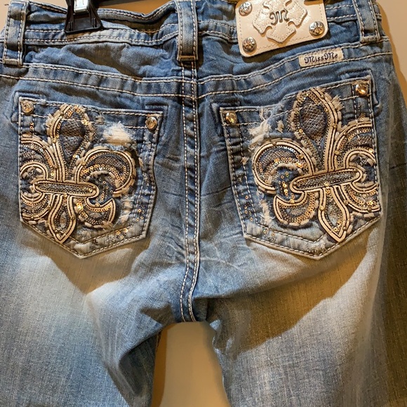 🌸Miss Me size 28 standard crop used in excellent condition - Picture 15 of 16